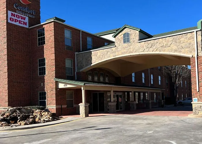 Comfort Inn & Suites